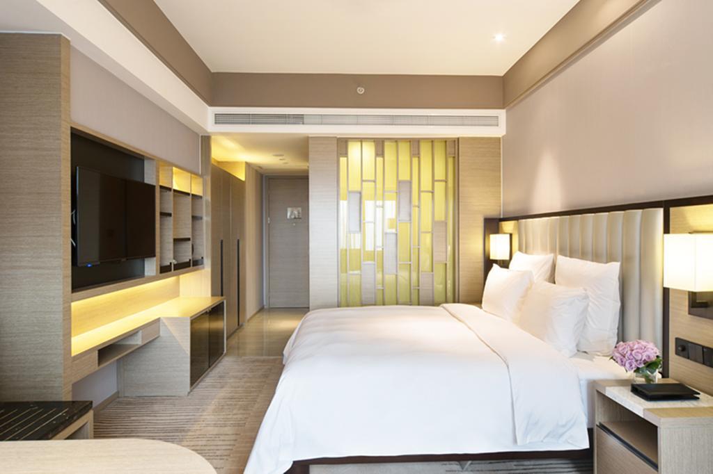 Rayfont Hotel Chengdu Longquanyi Екстер'єр фото