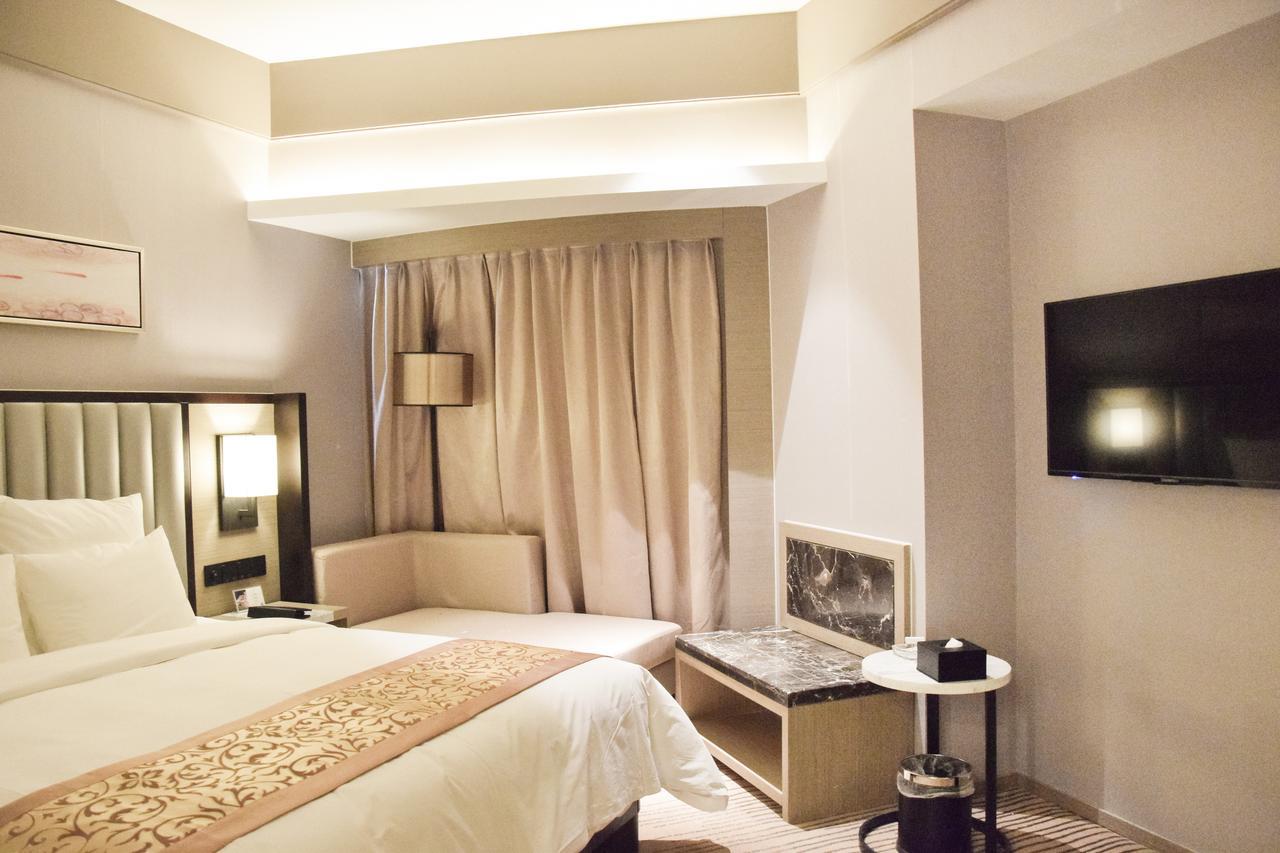 Rayfont Hotel Chengdu Longquanyi Екстер'єр фото