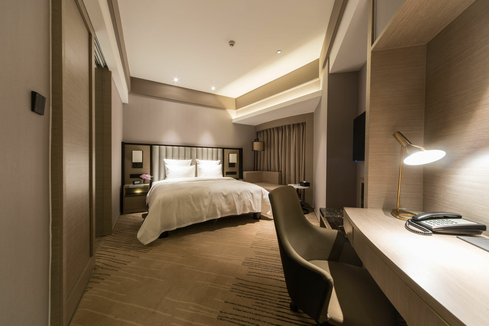 Rayfont Hotel Chengdu Longquanyi Екстер'єр фото